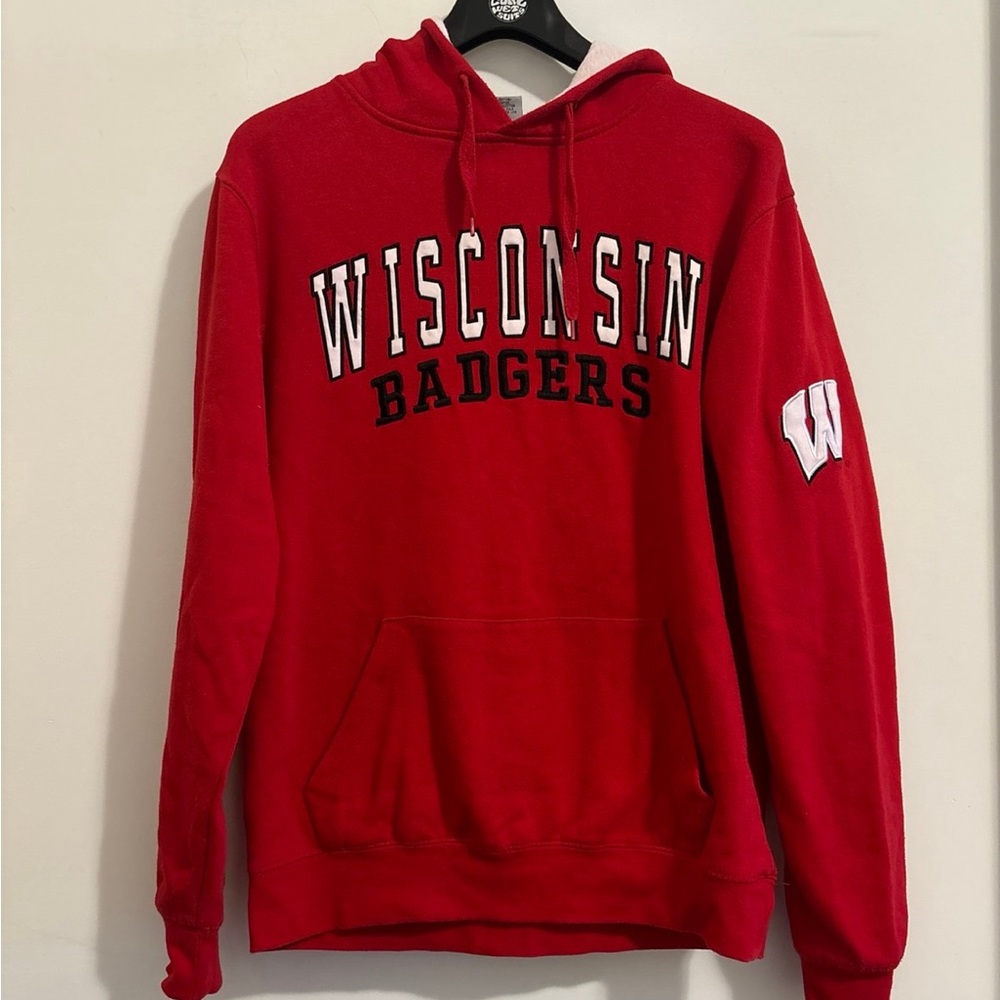 Wisconsin Badgers hoodie vintage embroidered red